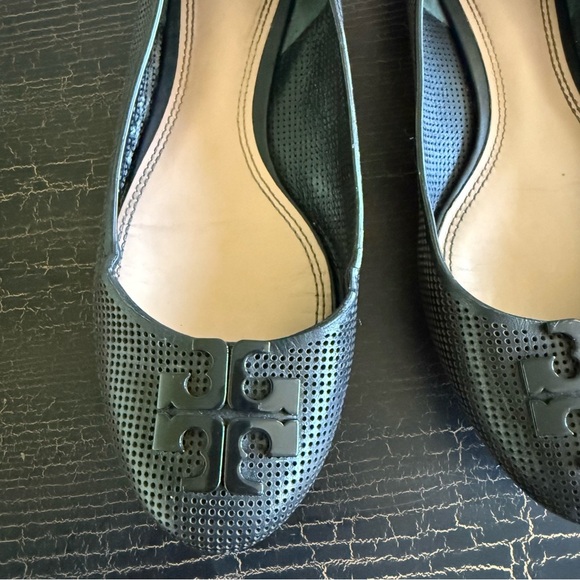 Tory Burch Black Flats with Iconic Medallion - Picture 9 of 14